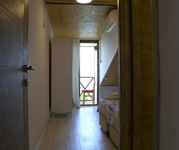 לינה וארוחת בוקר Giritlinin Yeri Butik *